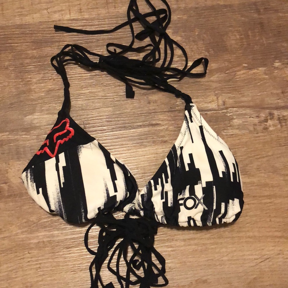 {Fox} bathing suit top.